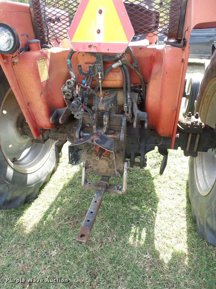 image for item L4432 1988 Case IH 685 tractor