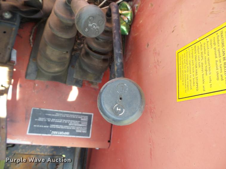 image for item L4432 1988 Case IH 685 tractor