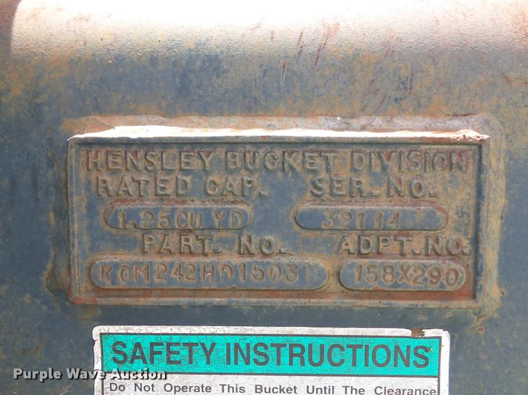 image for item L4437 Hensley excavator bucket