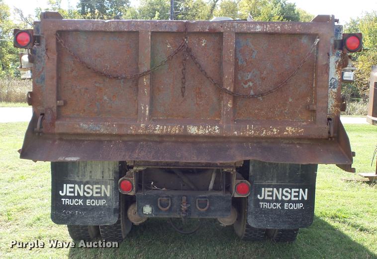image for item L4440 1985 Ford 8000 dump truck