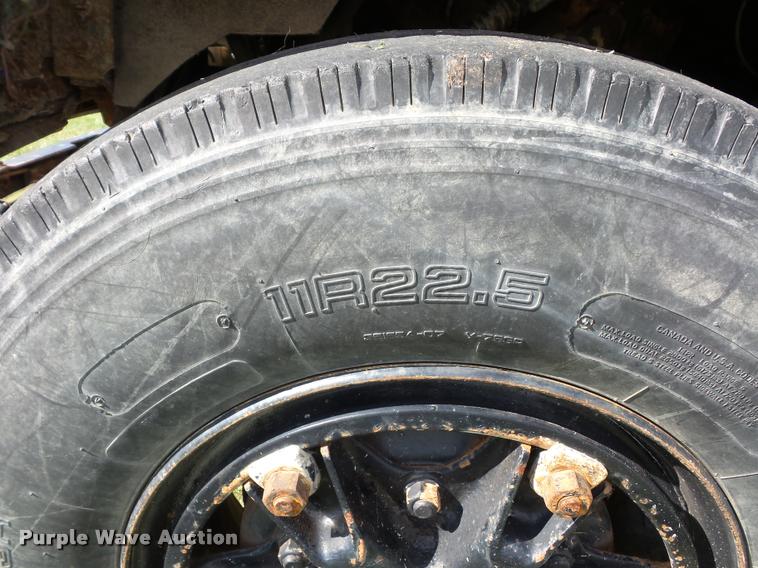 image for item L4440 1985 Ford 8000 dump truck