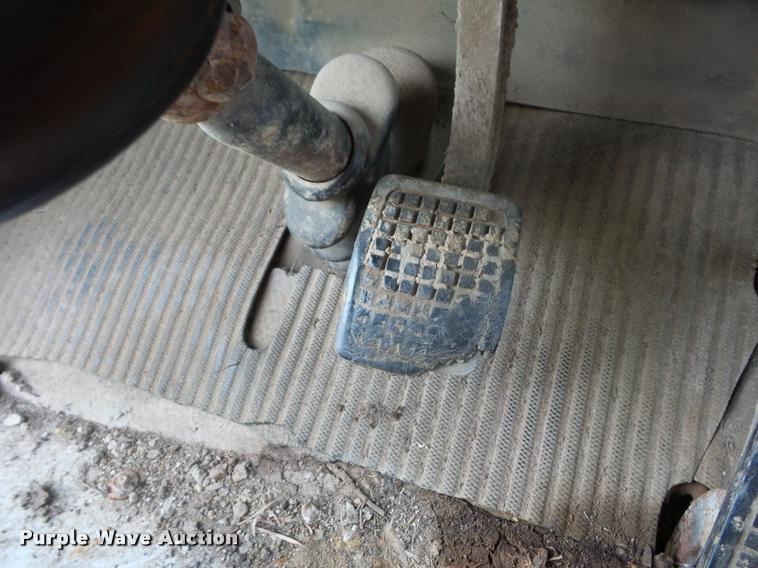 image for item L4440 1985 Ford 8000 dump truck