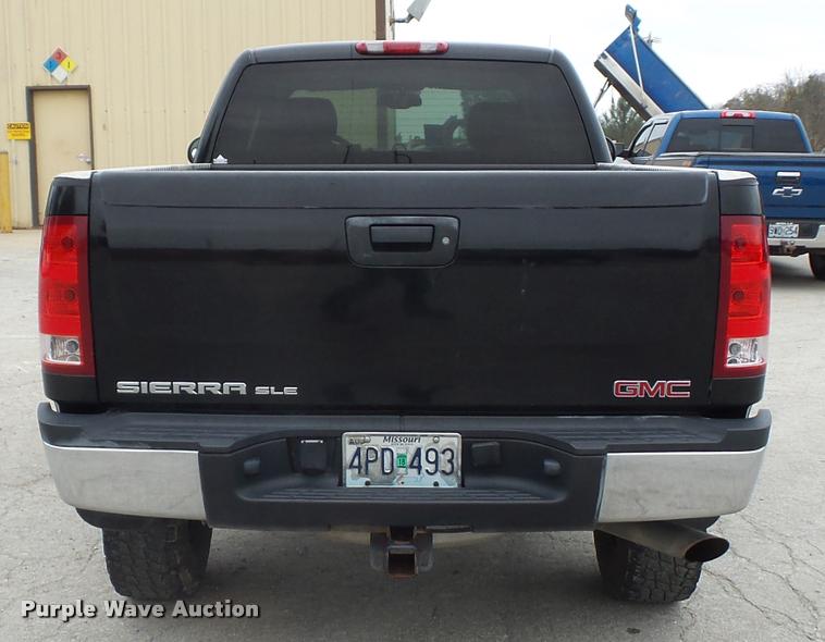 image for item L4452 2008 GMC Sierra 2500HD Ext. Cab pickup truck