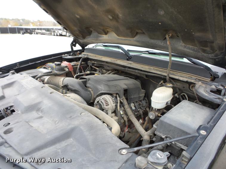 image for item L4452 2008 GMC Sierra 2500HD Ext. Cab pickup truck