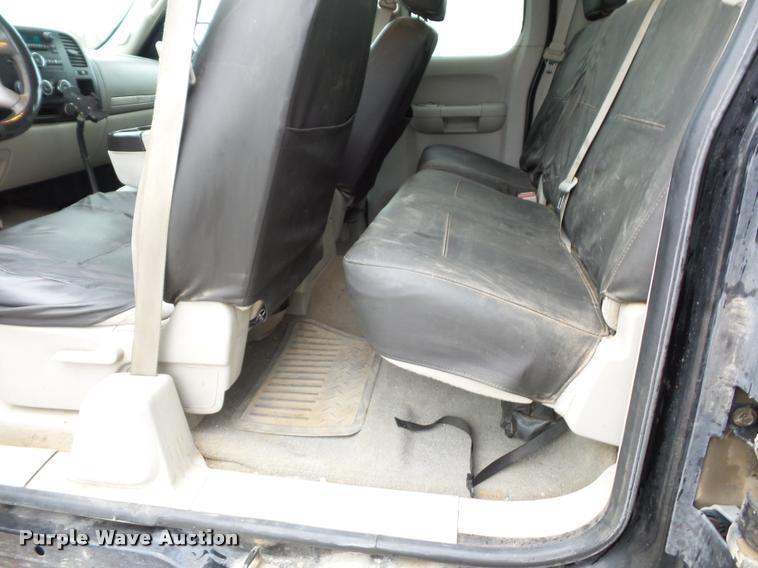 image for item L4452 2008 GMC Sierra 2500HD Ext. Cab pickup truck