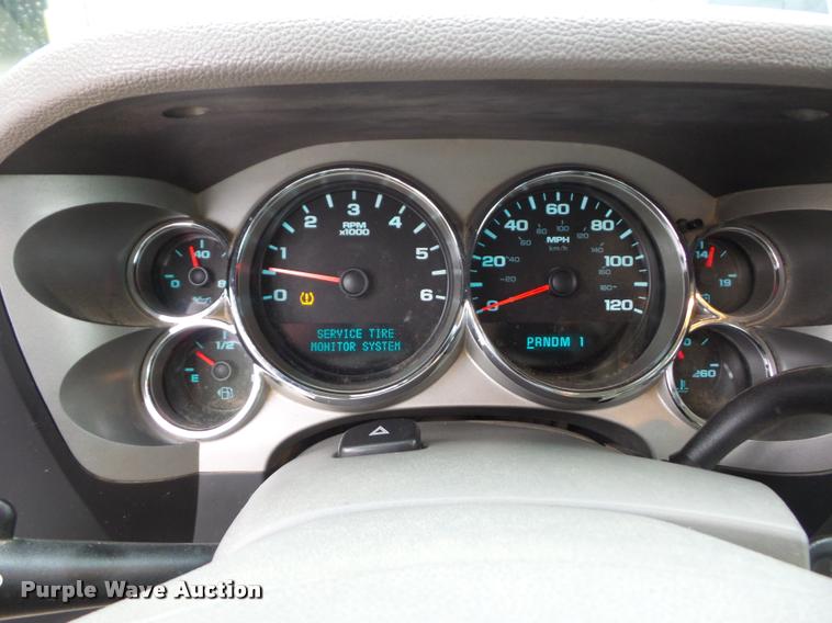 image for item L4452 2008 GMC Sierra 2500HD Ext. Cab pickup truck