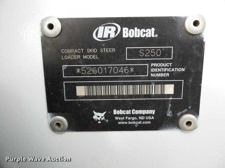 image for item L4453 2005 Bobcat S250 skid steer