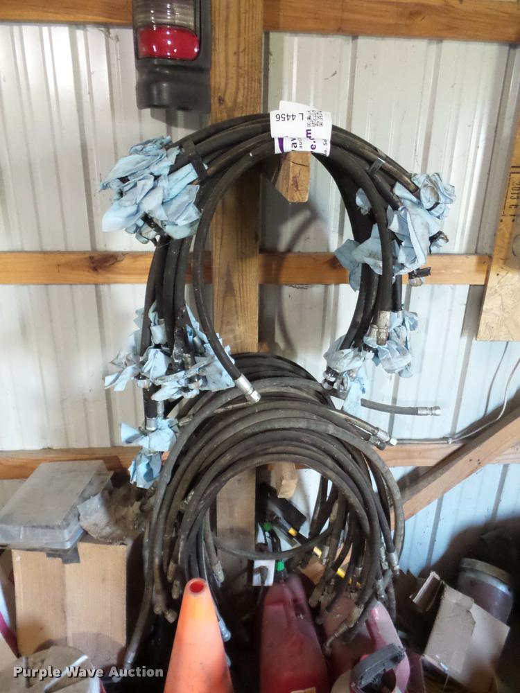 image for item L4456 Hydraulic hoses