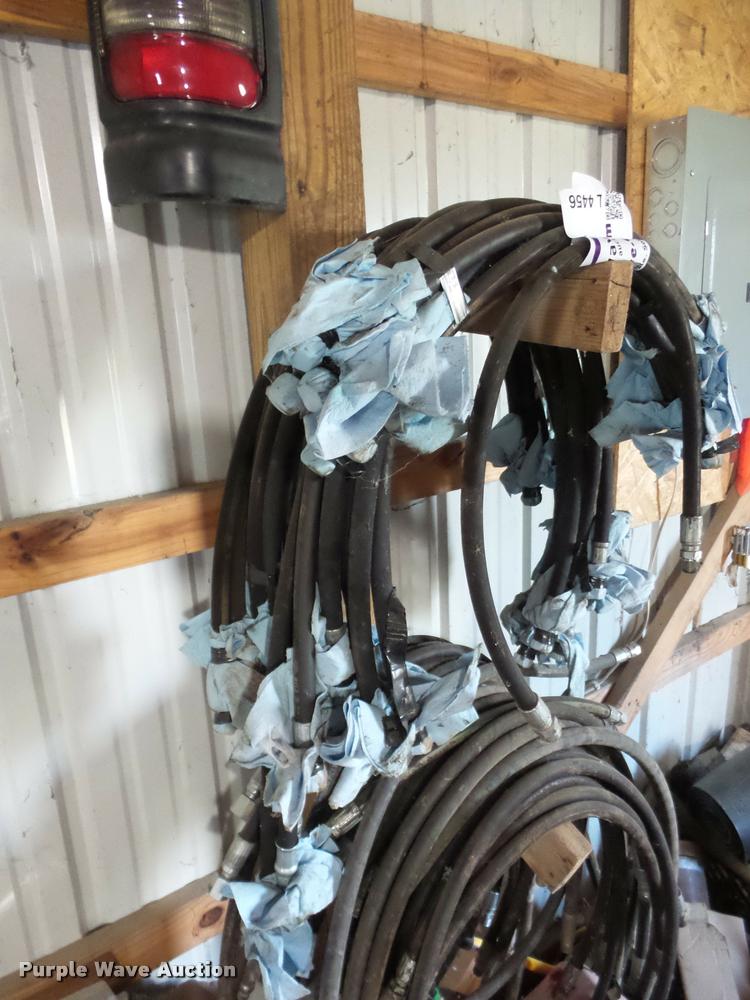 image for item L4456 Hydraulic hoses