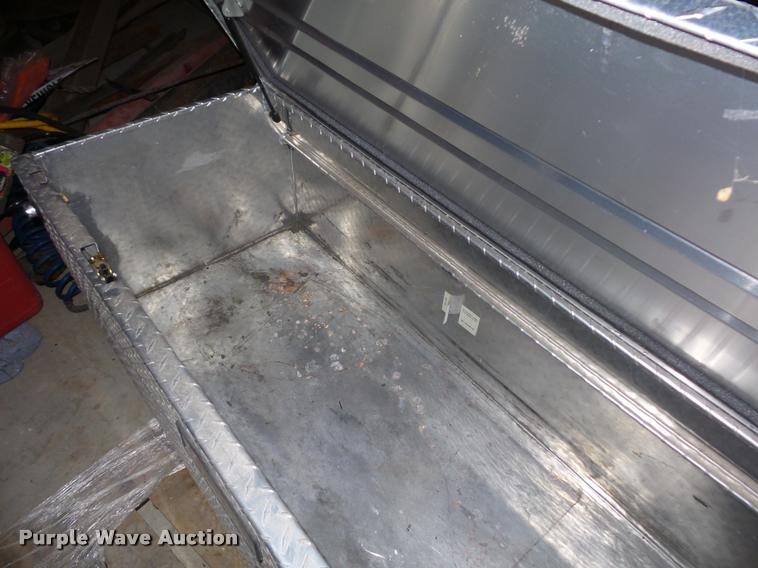 image for item L4457 Tractor Supply toolbox