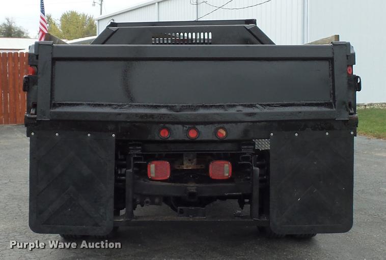 image for item L4458 1997 Ford F450 Super Duty dump truck