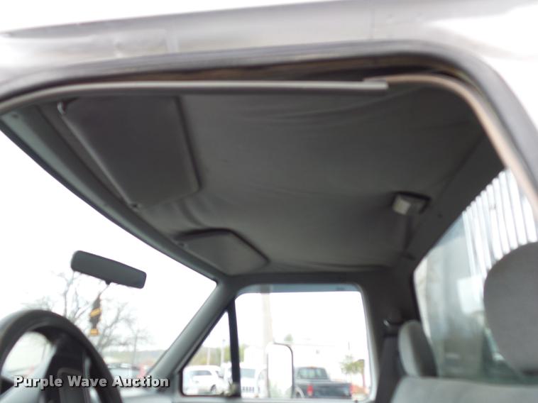 image for item L4458 1997 Ford F450 Super Duty dump truck