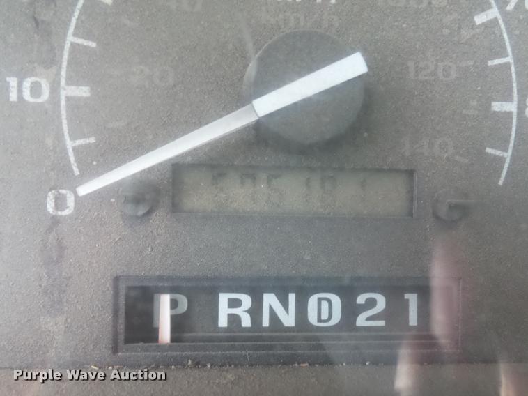 image for item L4458 1997 Ford F450 Super Duty dump truck