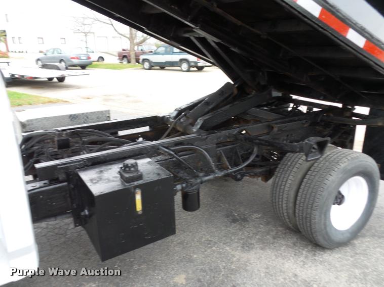 image for item L4458 1997 Ford F450 Super Duty dump truck