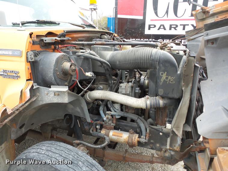 image for item L4461 1997 Ford F800 bucket truck