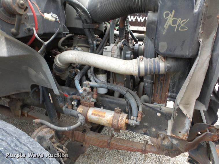 image for item L4461 1997 Ford F800 bucket truck