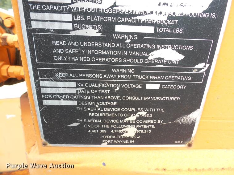 image for item L4461 1997 Ford F800 bucket truck