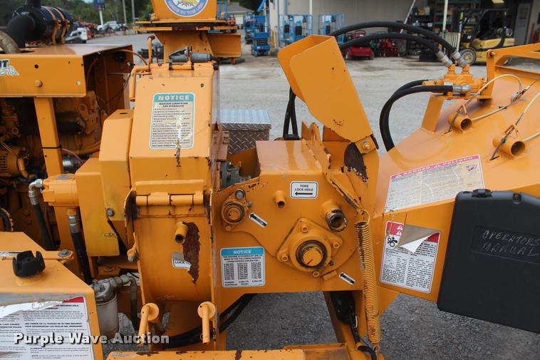 image for item L4850 2009 Bandit 65XP wood chipper