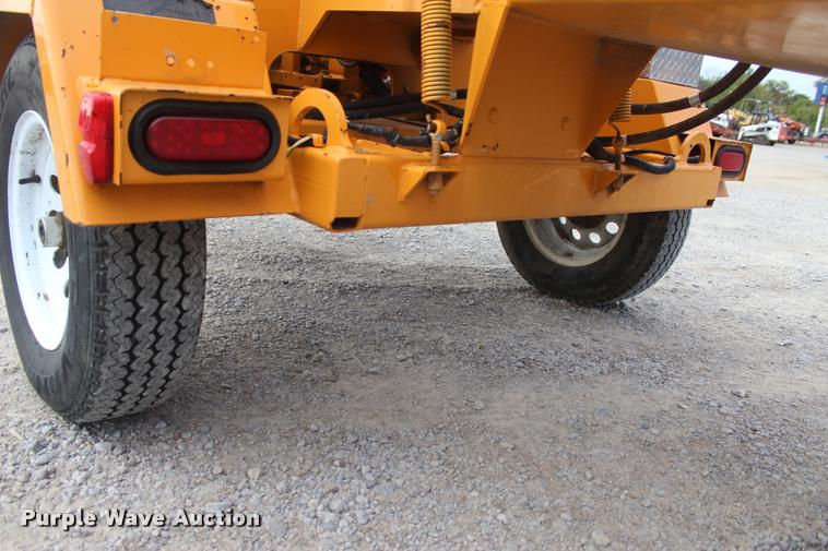 image for item L4850 2009 Bandit 65XP wood chipper