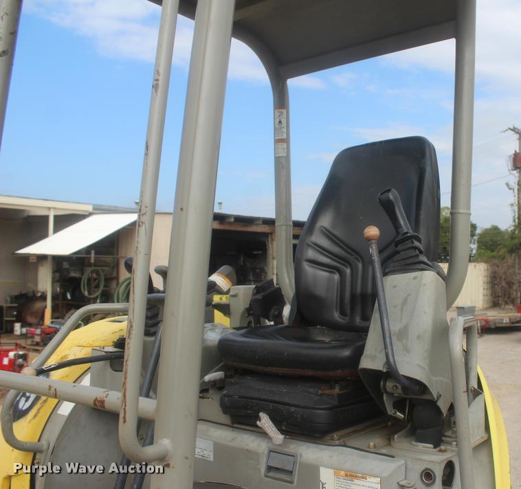 image for item L4851 2008 Yanmar VIO27-5 mini excavator