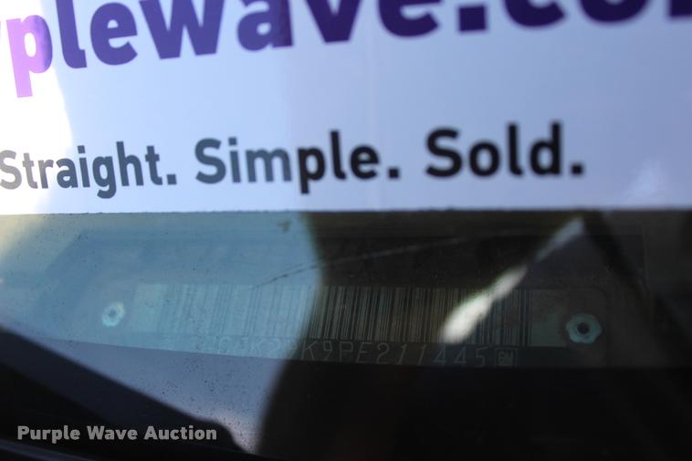 image for item L4870 1993 Chevrolet 2500 Ext. Cab pickup truck