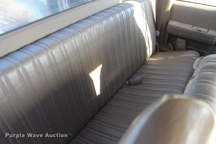 image for item L4870 1993 Chevrolet 2500 Ext. Cab pickup truck