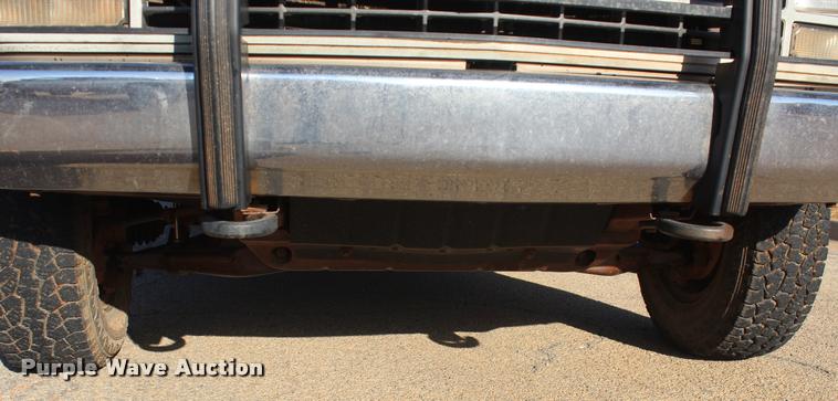 image for item L4870 1993 Chevrolet 2500 Ext. Cab pickup truck