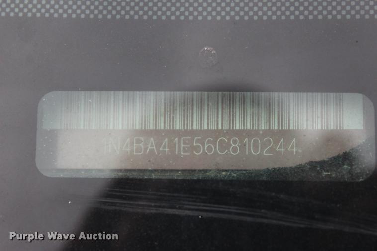 image for item L4873 2006 Nissan Maxima