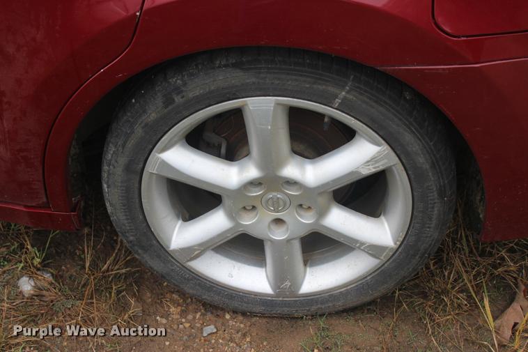 image for item L4873 2006 Nissan Maxima