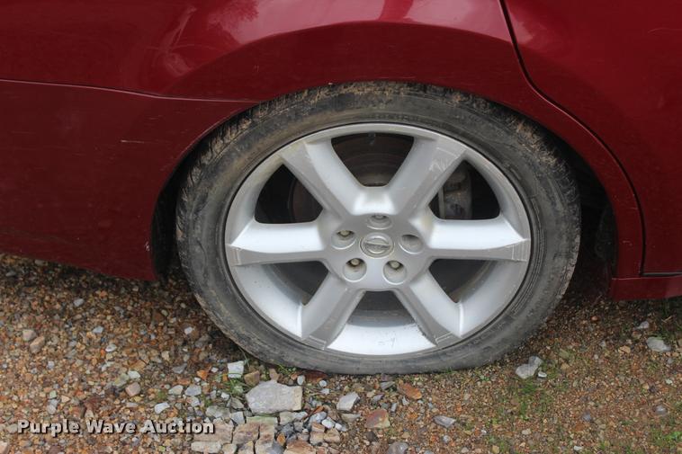 image for item L4873 2006 Nissan Maxima