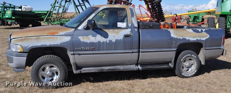 image for item L5030 1994 Dodge Ram 1500 pickup truck