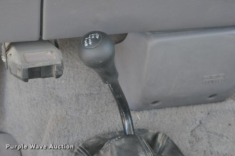 image for item L5030 1994 Dodge Ram 1500 pickup truck