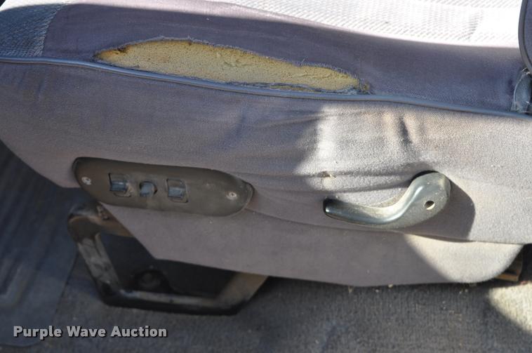 image for item L5030 1994 Dodge Ram 1500 pickup truck