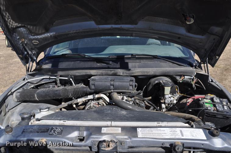 image for item L5030 1994 Dodge Ram 1500 pickup truck