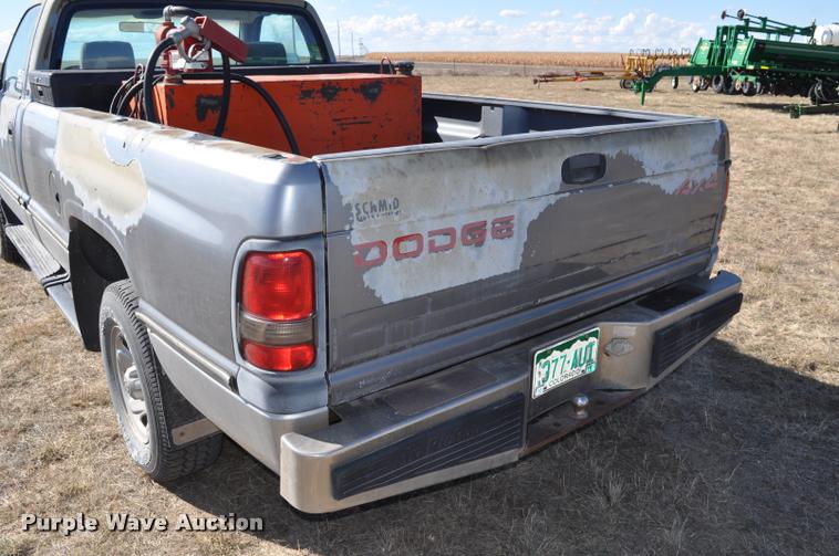 image for item L5030 1994 Dodge Ram 1500 pickup truck