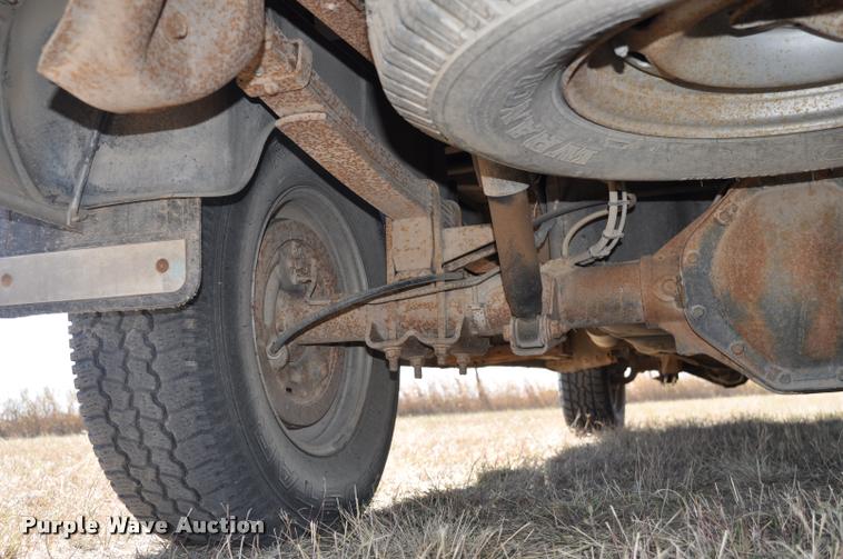 image for item L5030 1994 Dodge Ram 1500 pickup truck