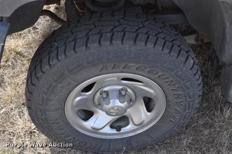 image for item L5030 1994 Dodge Ram 1500 pickup truck