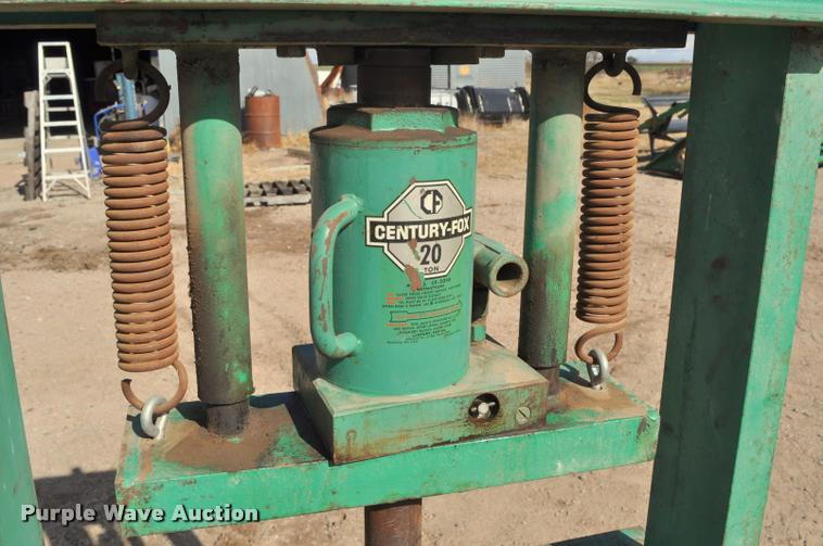 image for item L5033 Carolina Tool & Equipment hydraulic press