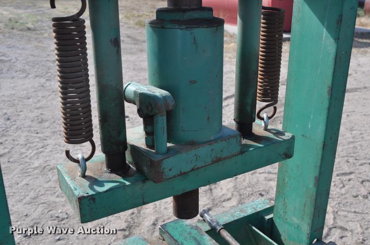 image for item L5033 Carolina Tool & Equipment hydraulic press