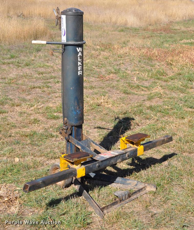 image for item L5034 Walker 108 bumper jack