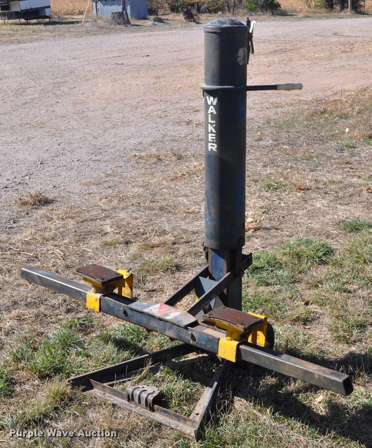 image for item L5034 Walker 108 bumper jack