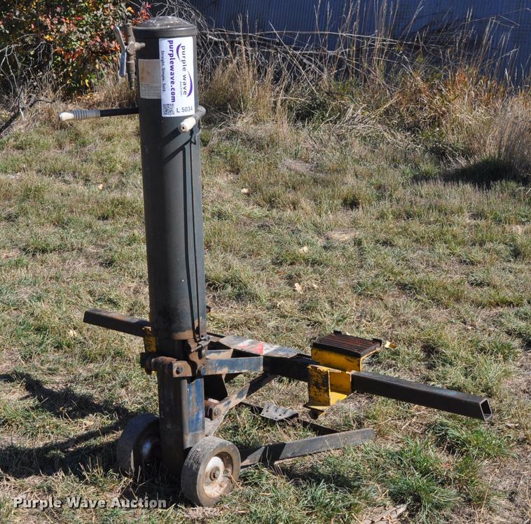 image for item L5034 Walker 108 bumper jack