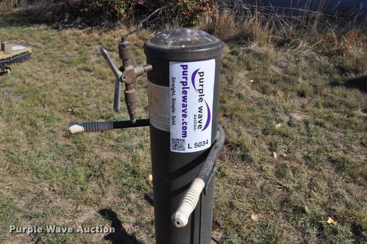 image for item L5034 Walker 108 bumper jack