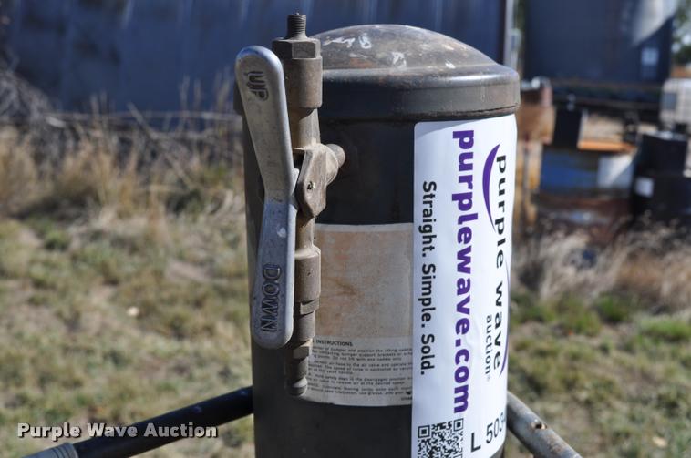 image for item L5034 Walker 108 bumper jack