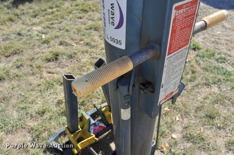 image for item L5035 Walker 93696 bumper jack