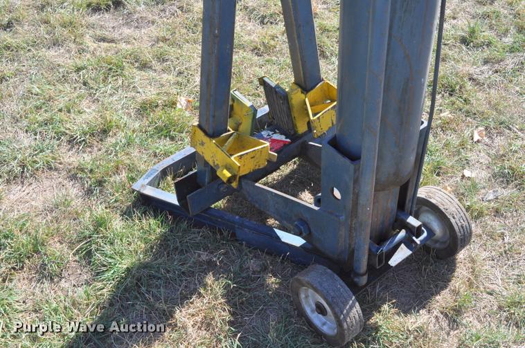 image for item L5035 Walker 93696 bumper jack