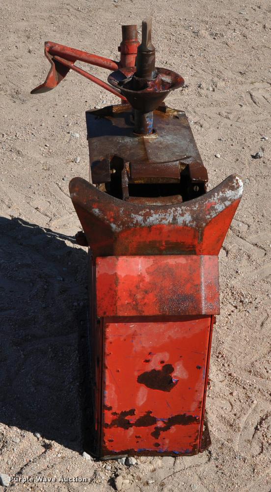 image for item L5037 Tire machine