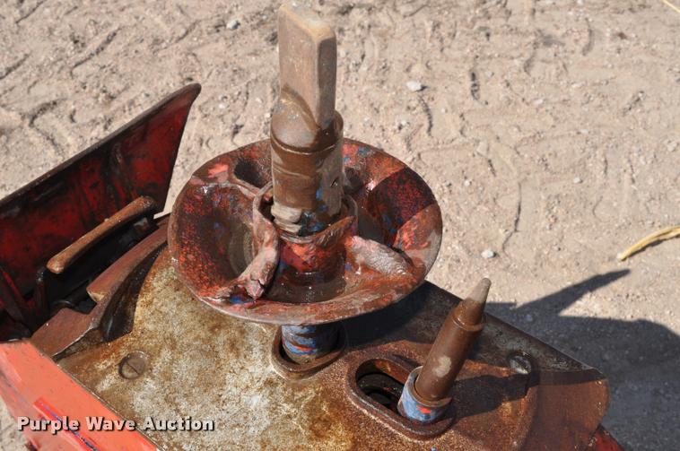 image for item L5037 Tire machine