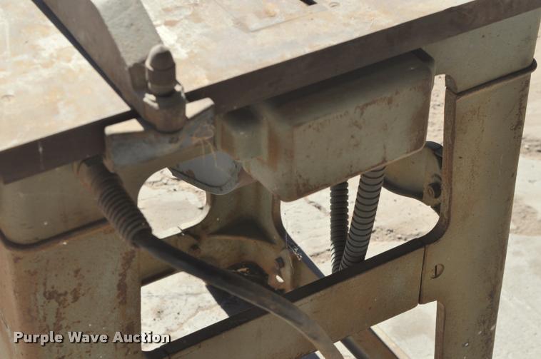 image for item L5038 Wallace table saw