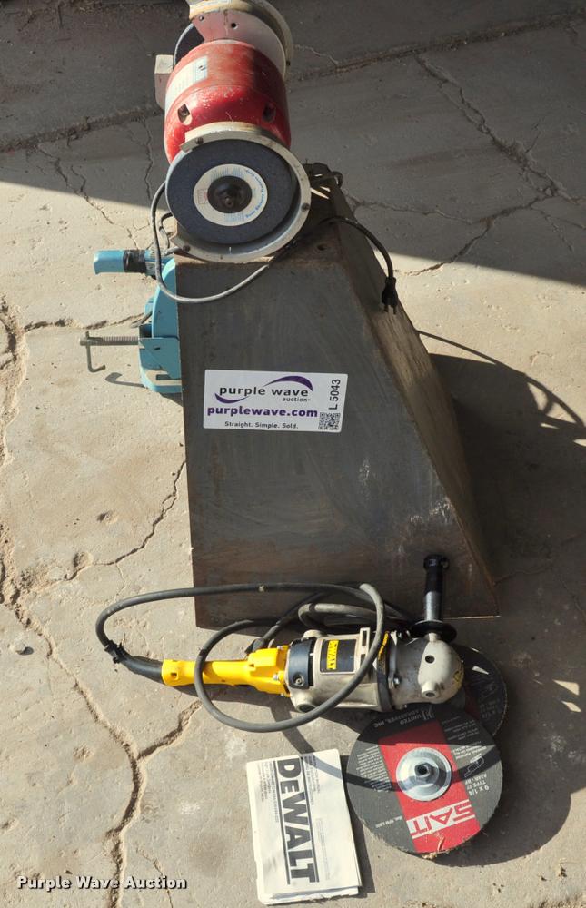 image for item L5043 Metal working equipment